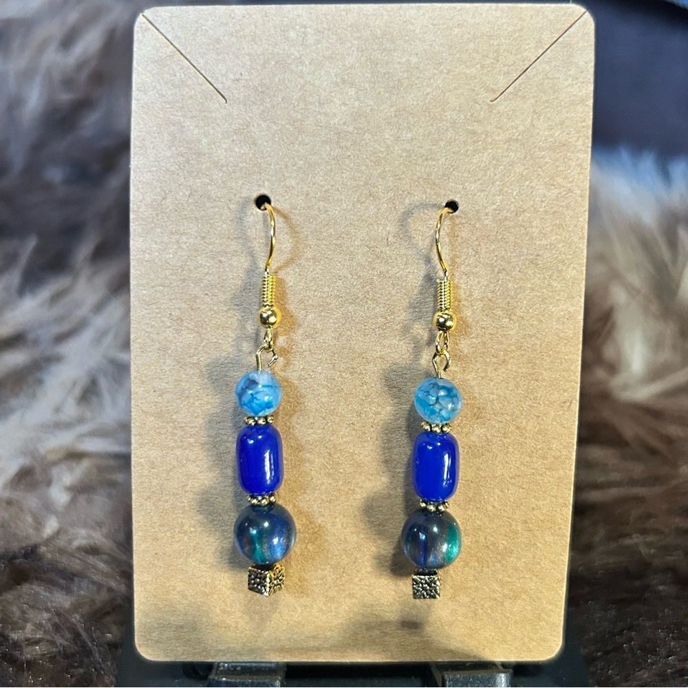 Handcrafted dragon vein agate cat eye glass earrings - Picture 2 of 5